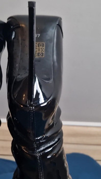 Squirty Wanilianna and Fetish Boots