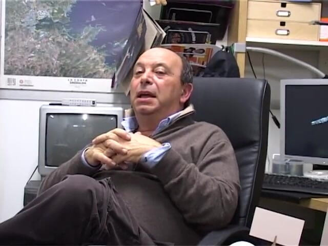 King Of Amateur: Nöbetçi sürtük