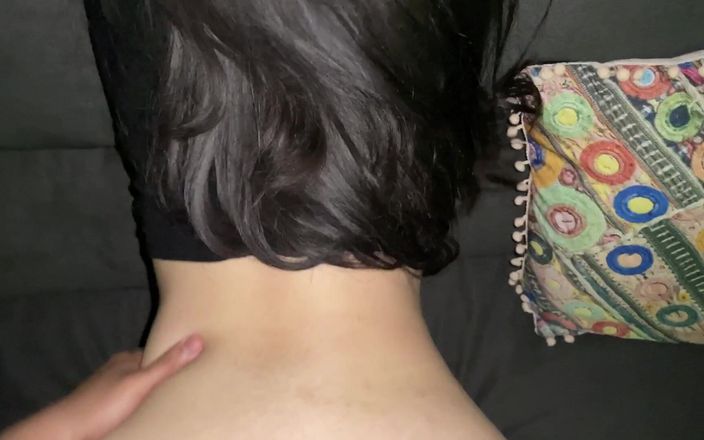 Palaciodelamor: Vecina urcă ca să-mi ceară sex