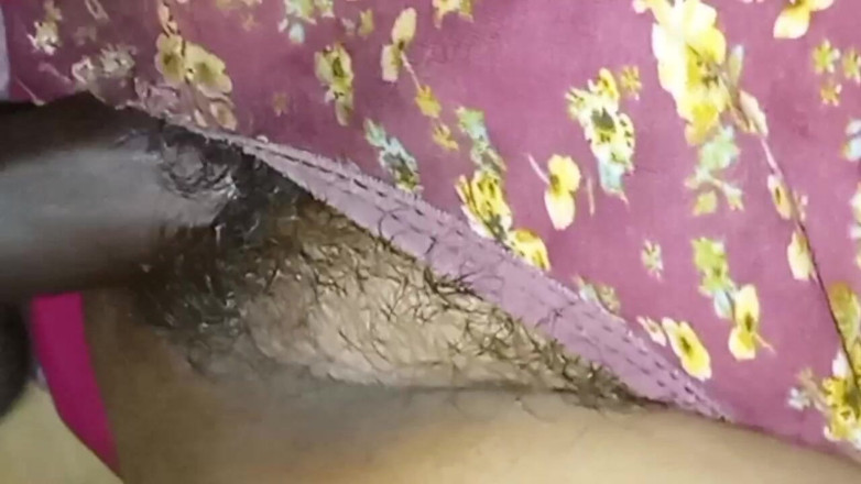 Bengaliauntykichut: 37 Sal Ki Padosi Bhabhi Ko Raat Mein Jakar Chudai...