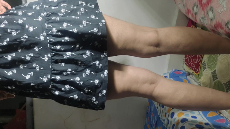 Trisha Hotness: Riya Bendover i Jija Sali ruchają się w dupę