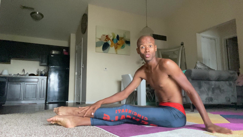 Karma Rainbow Smith D: Les vêtements de sport sont sexy