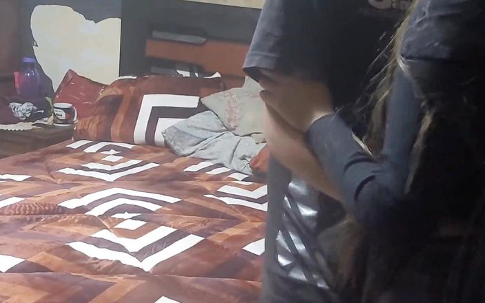 Astrid Cute: Ich traf ein süßes 18-jähriges mädchen, das den tauchgang verlässt, will...
