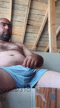 Dein Meister stöhnt und kommt in zwei privaten Shows