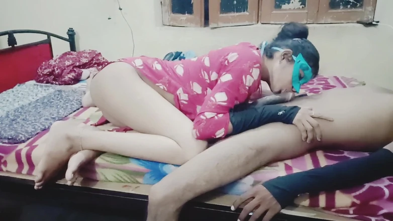 SapnaKumari2: 아침에 격렬한 섹스는 남편을 기분에 빠구리고 마누라를 비명을 질렀습니다.