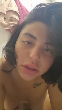 Ahageo Masturbiert Im Badezimmer