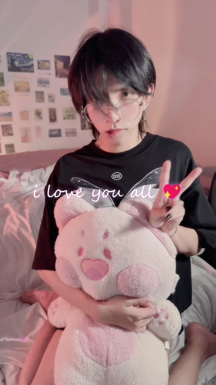 Ts Princess Rose: Asian Femboy Cumshot Eating