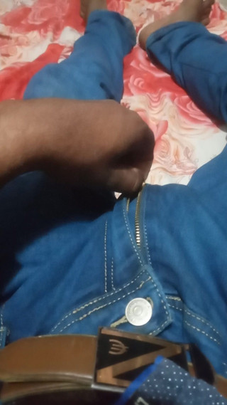 ColdAxis696: Desi Boy