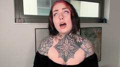 Miss Valentina: Executrixxx lovește scaunul