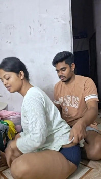 Frumoasă indiancă desi fostă soție sexy sex