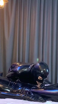 Total kontroll - Alex Latex