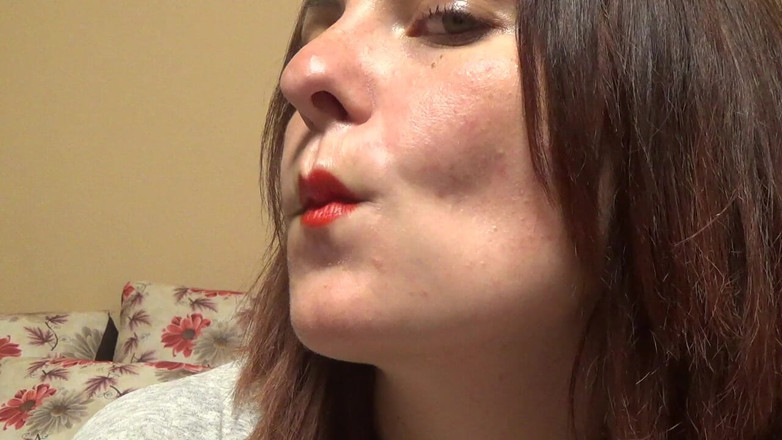 Goddess Misha Goldy: Französisches küssen mit mir! Roter lippenstift-fetisch!