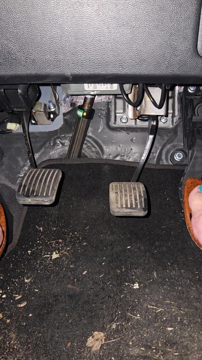 Bella Roma: 足のフェチ・ペダル・ポンピング