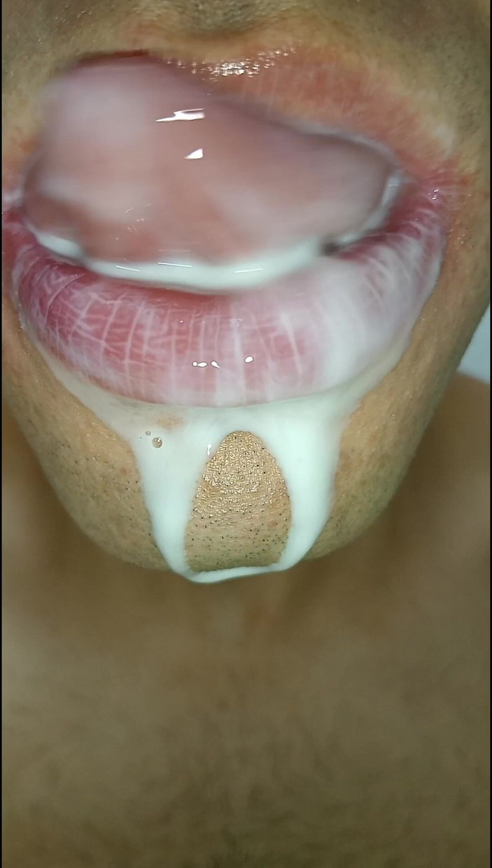 Rey rey: 射在我嘴里，玩弄你的精液，吞下它，特写，淫荡的同性恋，舌头，荡妇