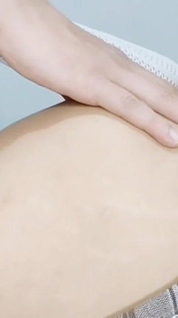 Siswi 18+ hampir tidak sah meminta ayah tiri untuk membawanya ke perguruan tinggi