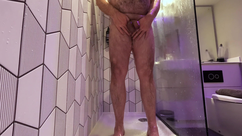 Alex Bear: 털이 무성한 곰을 위한 모닝 워시