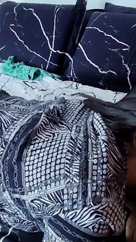 Pasangan amatur seksi berkongkek di hadapan cermin