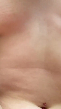 Il fratellastro gira un video di sesso poV con la sorellastra e le sue grandi tette naturali ch1