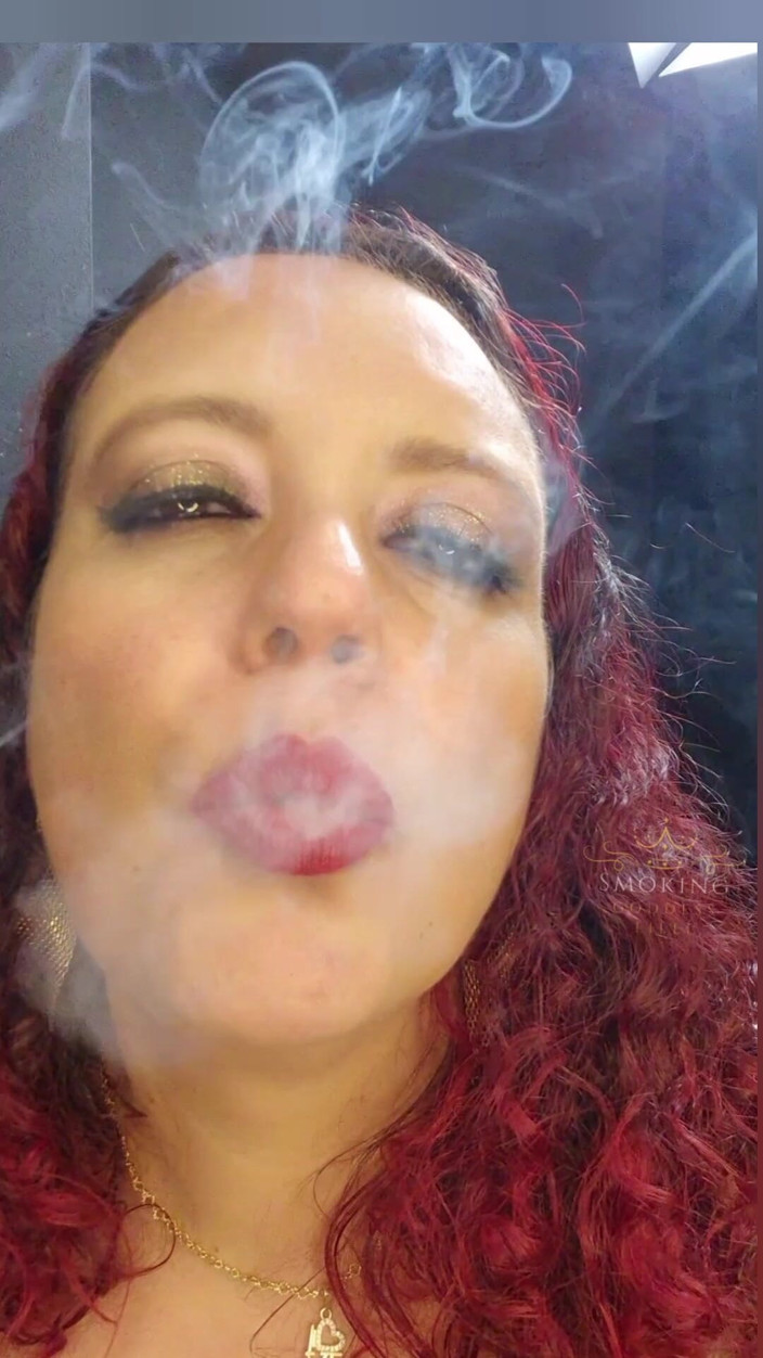 Lilli Cukierek Cox: Feel My Smoke