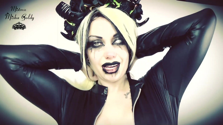 Goddess Misha Goldy: Succubus zal je opeten na het neuken!