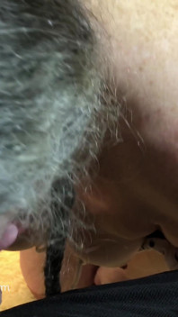 Spermasüchtige versaute stiefmutter verführt stiefsohn! POV-blowjob + gesichtsbesamung!