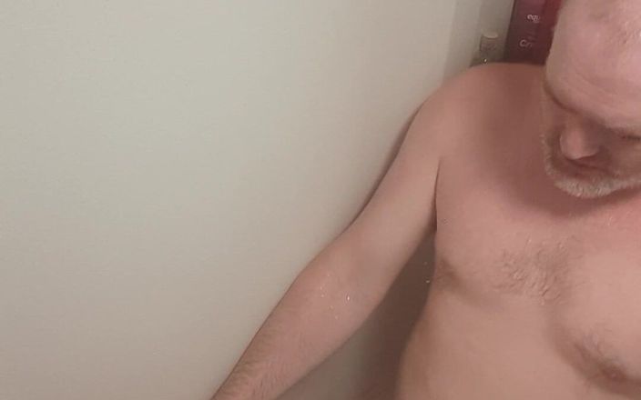 yaller62: Sexo en una pequeña ducha