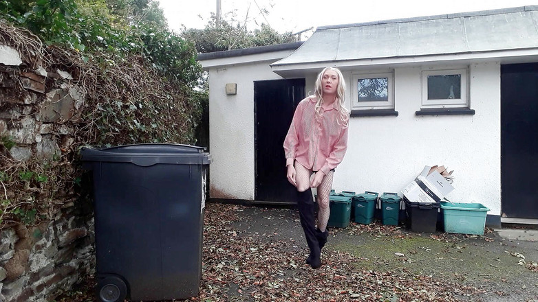 The Midnight Minx: 자지와 하이힐을 신은 Minx