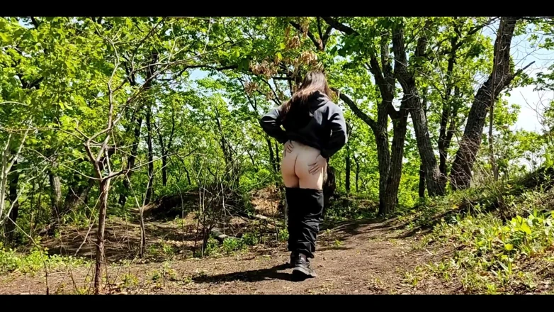 I'm a Forest Nymphomaniac! I Walk Naked in the Woods