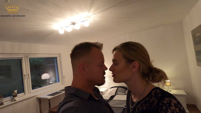 Creampie-Queens: Jane Blond Screams, Give It to Me Baby, I’m a...