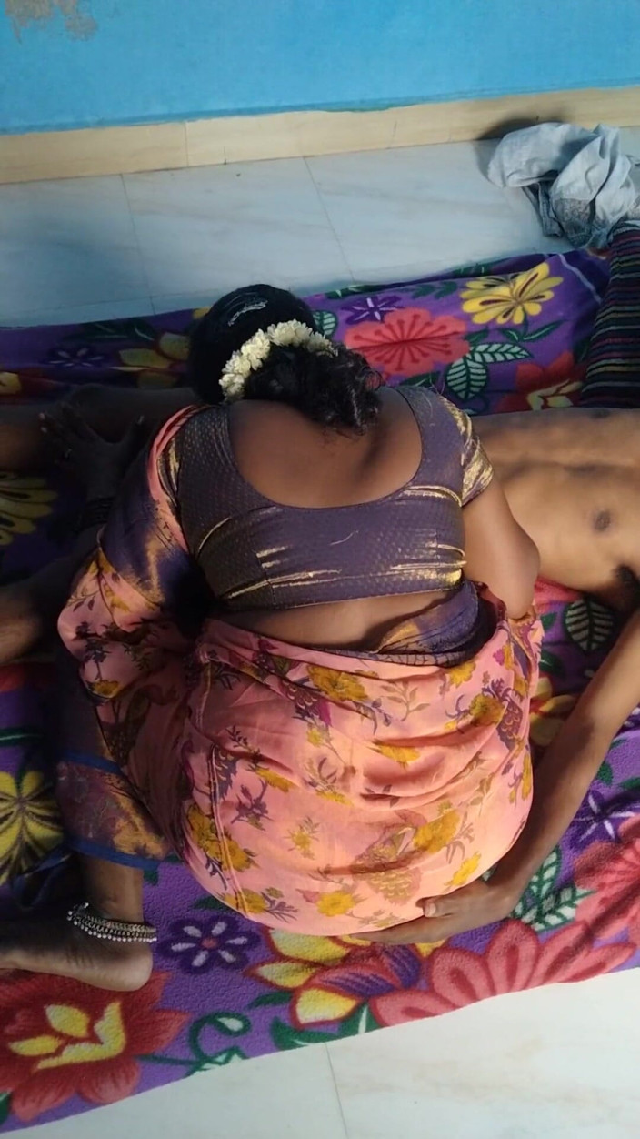 Benita sweety: Utangaç teyze üvey oğluyla ilk kez seks yapıyor