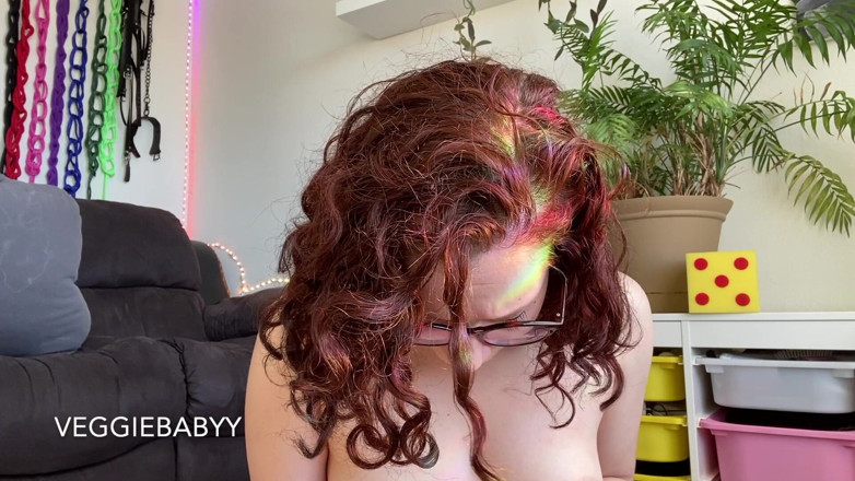 Veggiebabyy: Intensa hermosa agonía en la masturbación