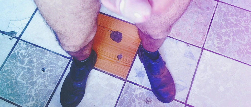 Stink HairyMale: 穿上靴子 - POV