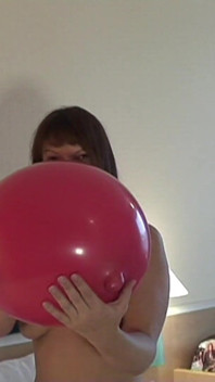 Otelde B2p - Kırmızı Balon