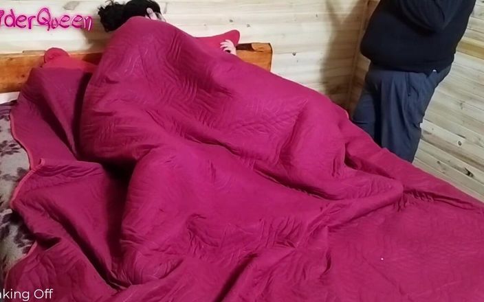 Mommy's fantasies: Překvapen v posteli - paroháč manžel natáčí svou manželku s mladým šukačem