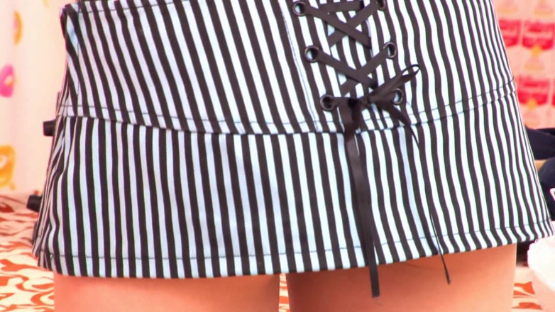 Pov made in Japan: おいしい日本のブルネットは彼女の男のコックを吸うことを楽しんでいます