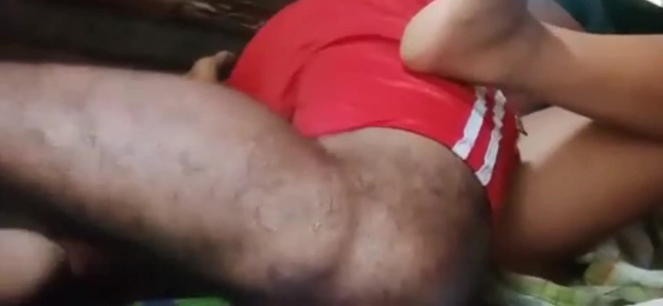 Momib45: 印度乡村女孩与最好的朋友