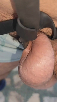 Zelfgemaakte Brancard Van Stok En Ballen Tot Het Uiterste