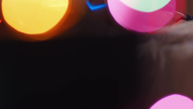 SweetheartVideo: Lesbická scéna vánočních příběhů 2 nadržené lesbické Gift.mp4