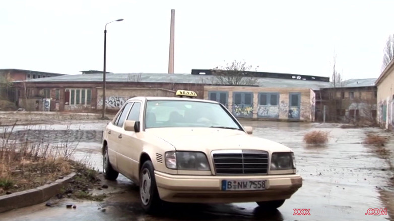 Czech Pornzone: 进出延长骑乘。