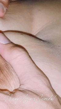 義理の兄の飢えた舌が義理の妹のジューシーな膣を貪る