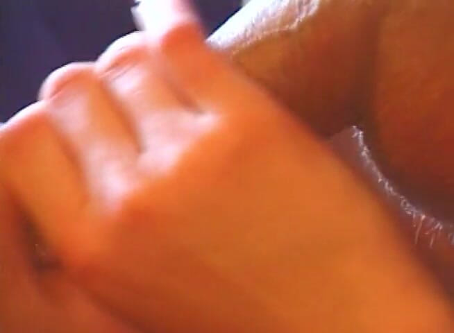 Face Bangers: Une blonde chevauche la bite de son nouveau copain