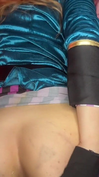 POV hloupý otrok musí lízat boty Mad Hatter se slinou