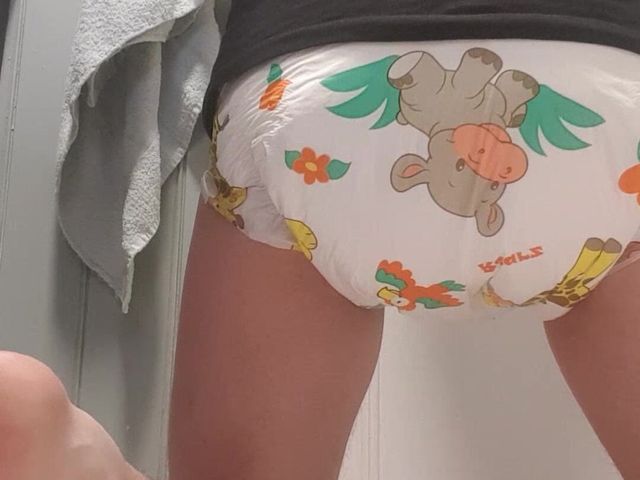 Wet and Mess in Rearz Safari (ABDL Diapers by Norsken77)