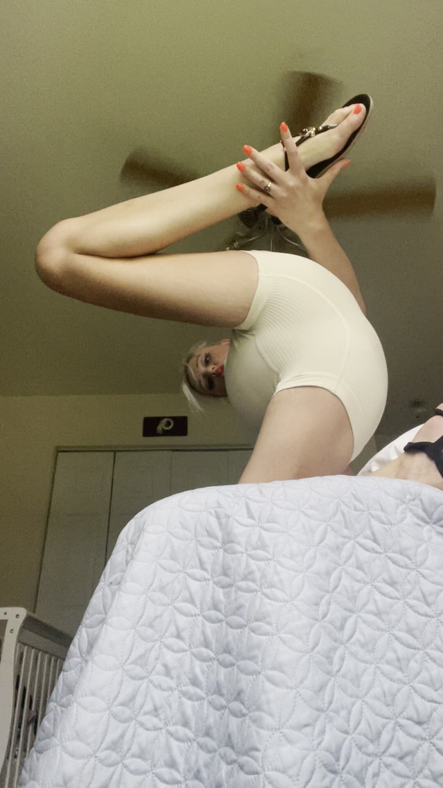 Silvea Has Aeon Flux Feets (Sultry Silvea)