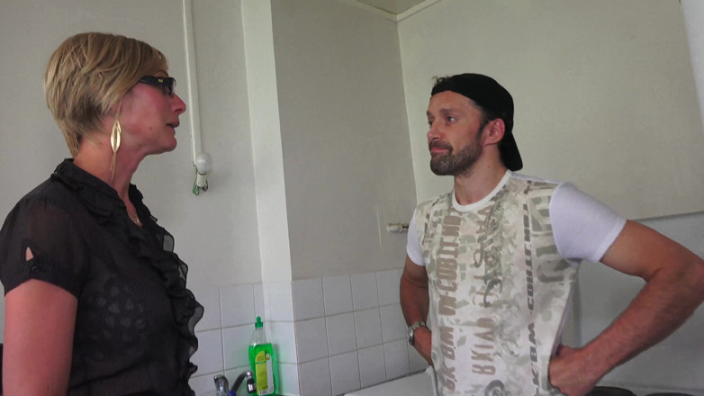 Max Casanova: SOS plumber help me