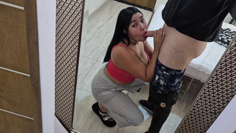 Pikaa6: Moje Sexy Brunetka Přítelkyně Kouří Péro V Městském Hotelu