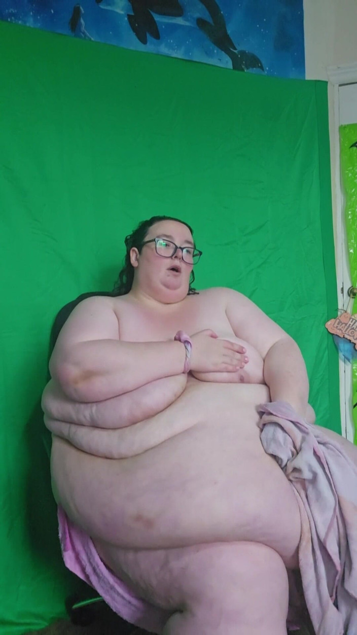 SSBBWLadyBrads: SSBBW depois do banho sensual massago