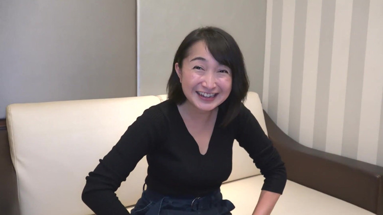 Asians in love: Madura asiática folla con el orgasmo