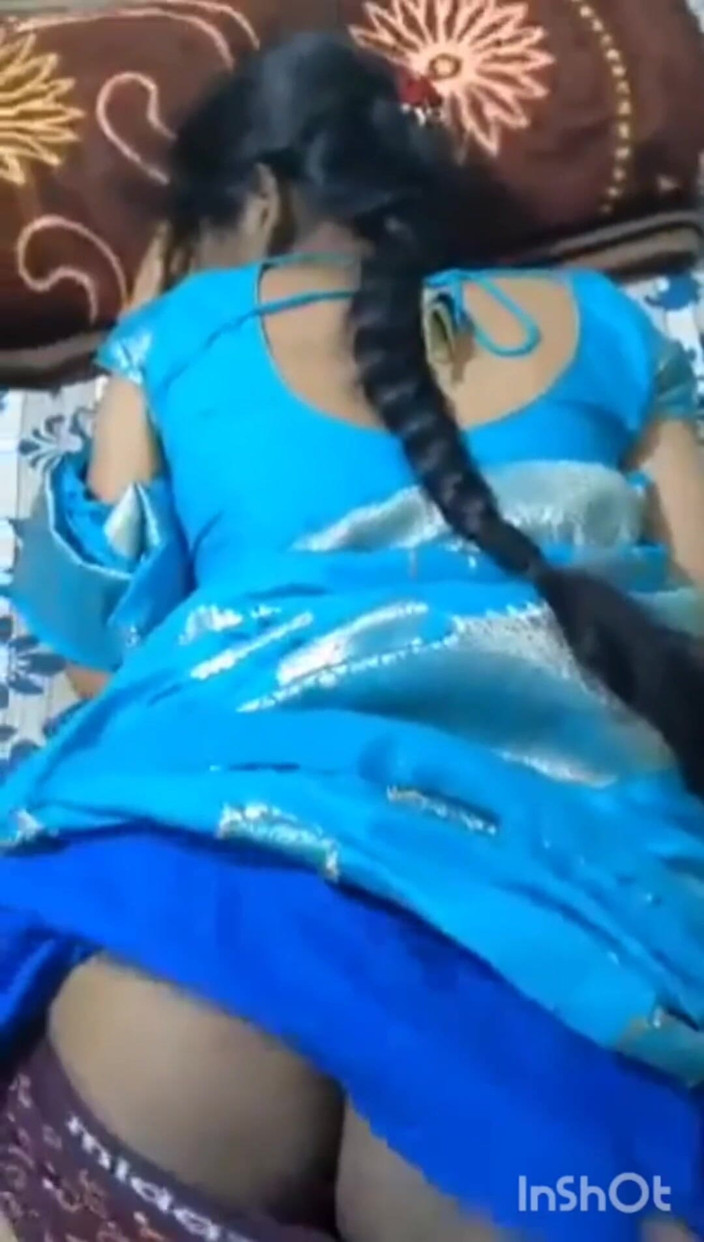Benita sweety: Mallu hot back shot wideo