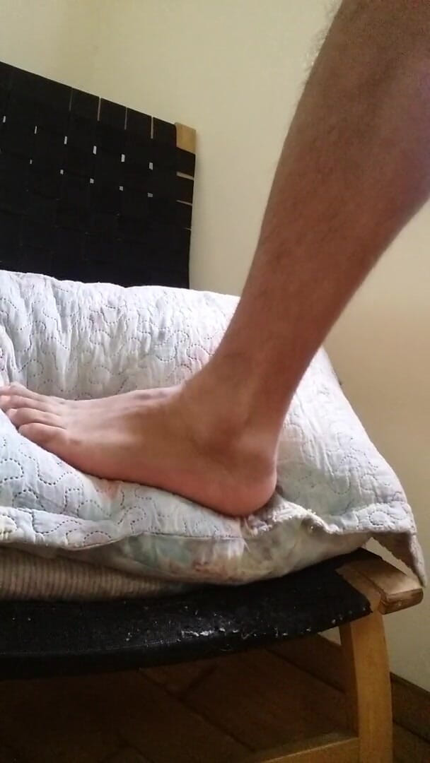 Boy top Amador: do you like a male's feet after football?!